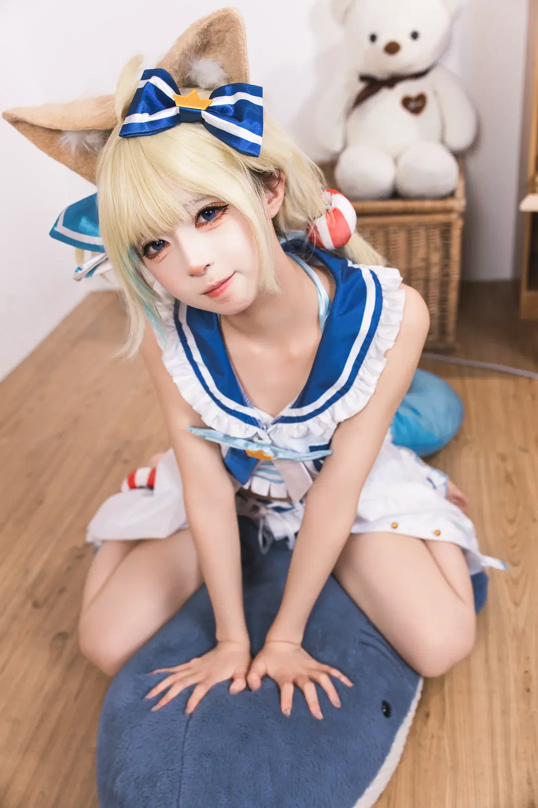 【鲨鱼子cos】虚拟主播鲨鱼子的蓝白水手服造型 - 风凛纸鸢 - 第4张