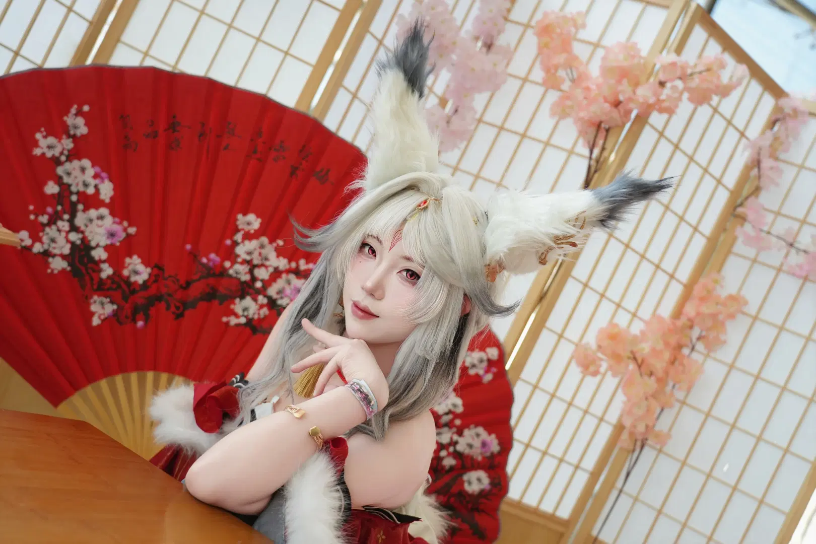 【心月狐cos】鳴潮心月狐的紅扇與狐尾 - 俉月哀 - 第2張