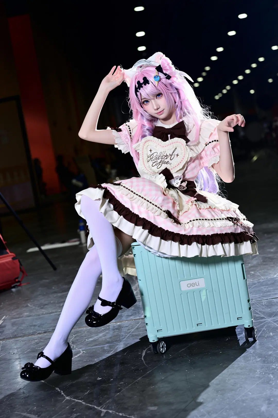[Denia Cosplay] Wuthering Waves Denia Original Concept: Bunny Coffee Convention Photo Release by Rina📷 - Image 4