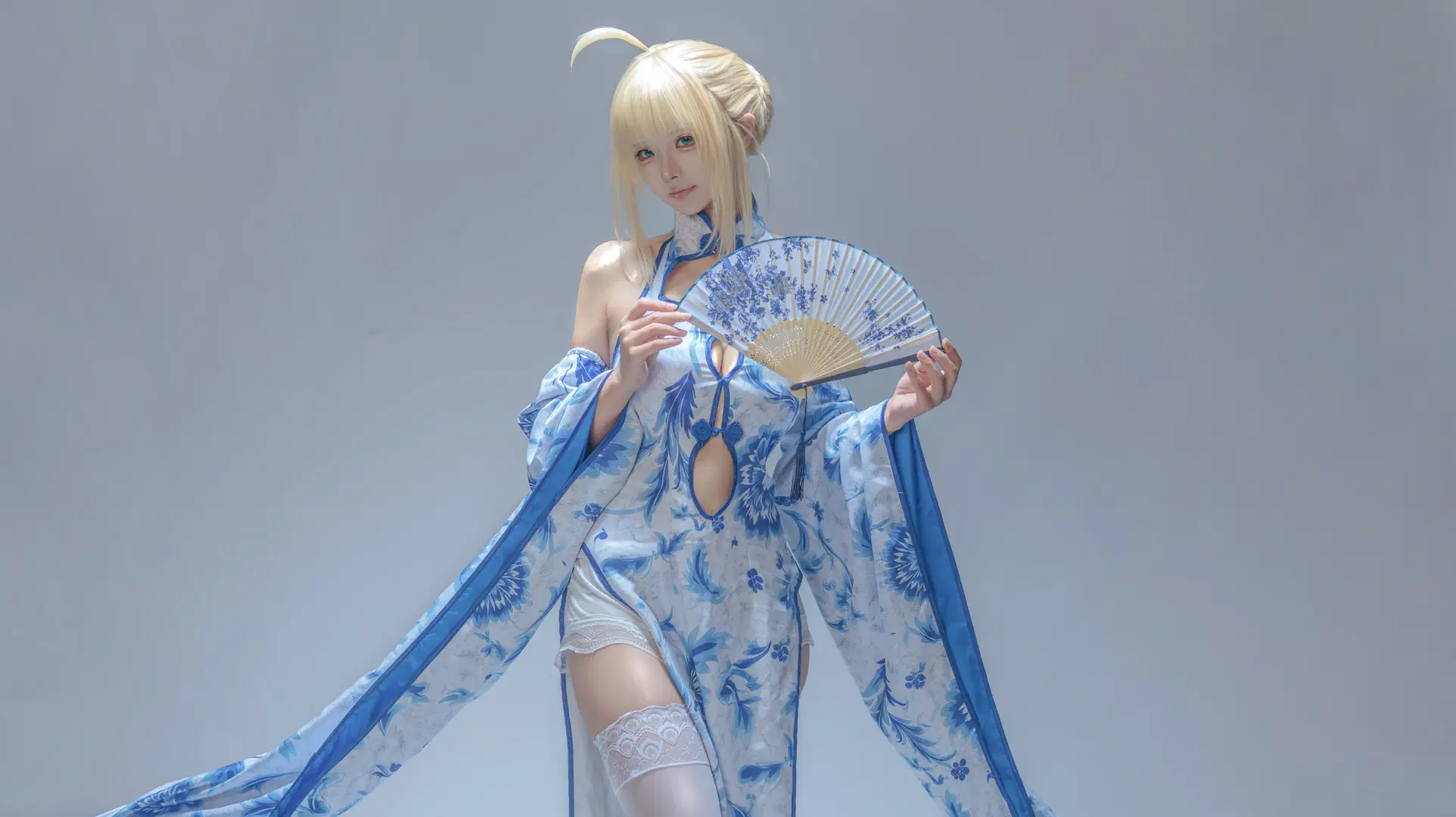 Blue and white porcelain Saber cos: Visual Clash of Blue-and-White Traditional Chinese Style by 在线只有5分钟 - Image 3