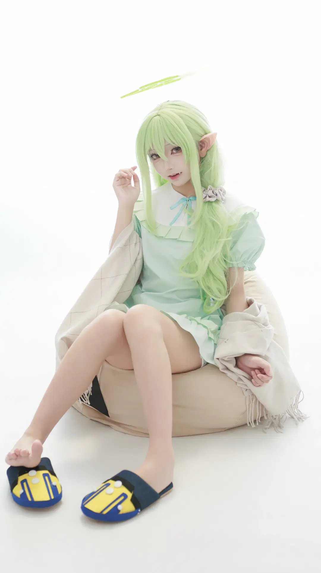 [Tachibana Nozomi cosplay] Cozy Rest Time in Blue Archive by 在线只有5分钟 - Image 2