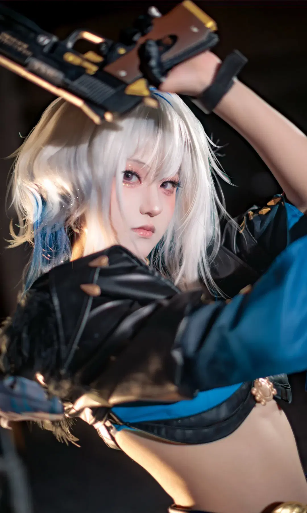 【嘉貝莉娜cos】鐵軌上的雙槍廢土風，黑絲皮衣的冷酷狙擊 - 在线只有5分钟 - 第4張