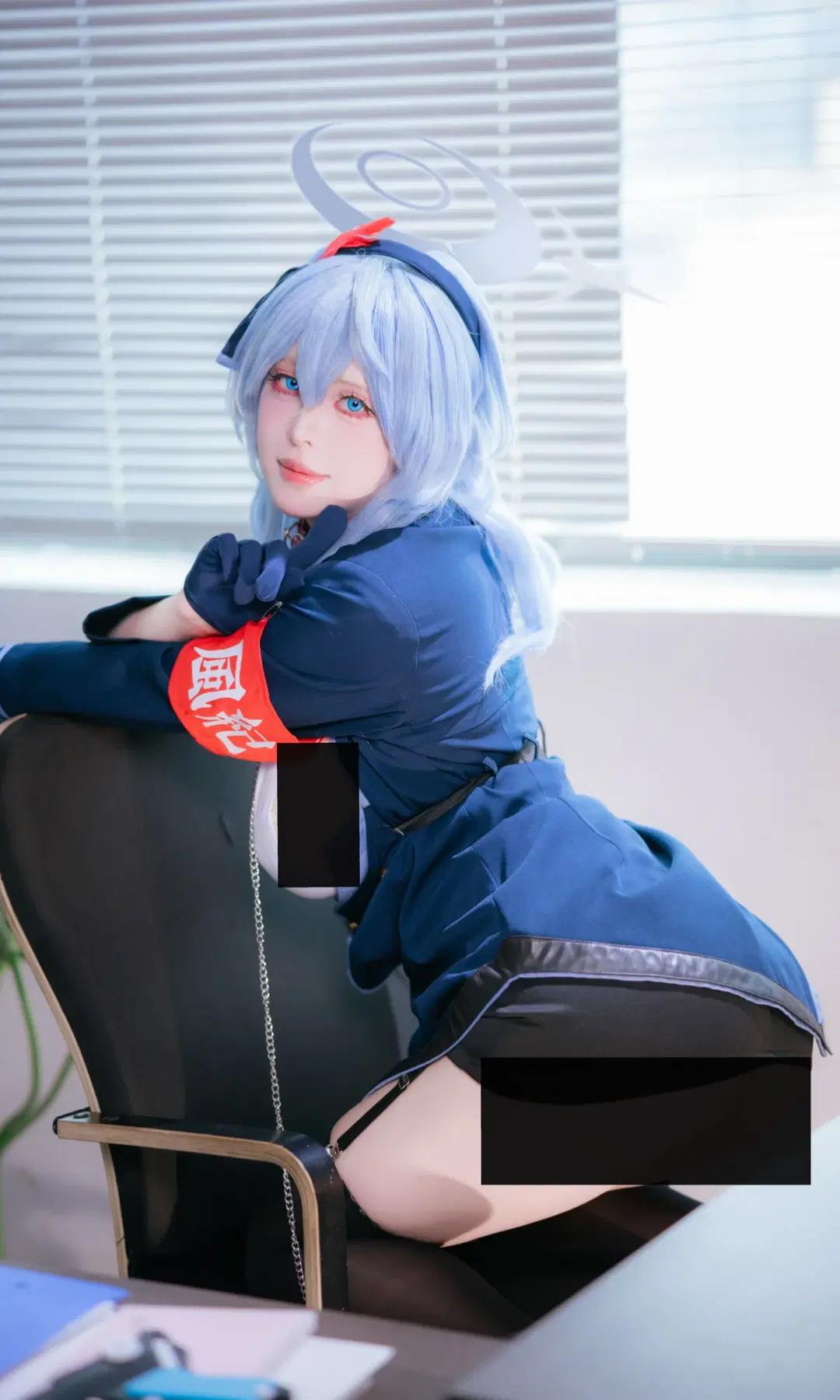 [Amau Ako cosplay] Blue Archive Disciplinary Committee Member's Office Routine by 在线只有5分钟 - Image 3