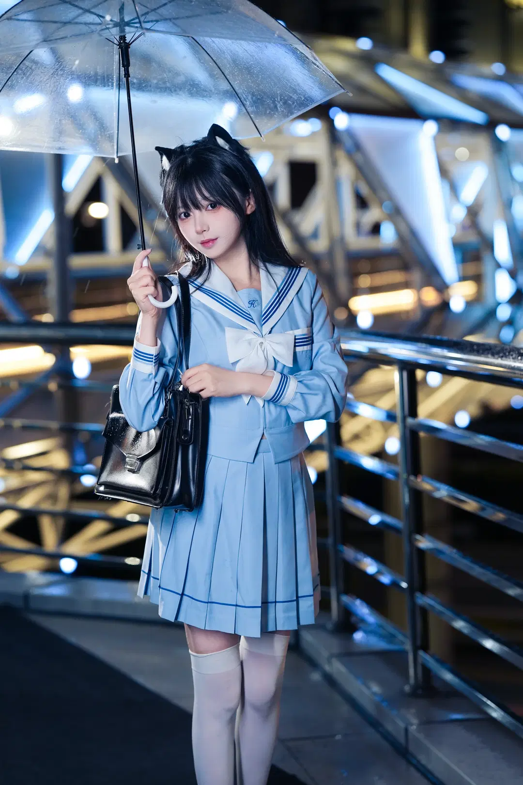 【セーラー服JK】雨夜の猫耳クリア傘の下に佇む白ニーソ - 猫活150 - 7枚目