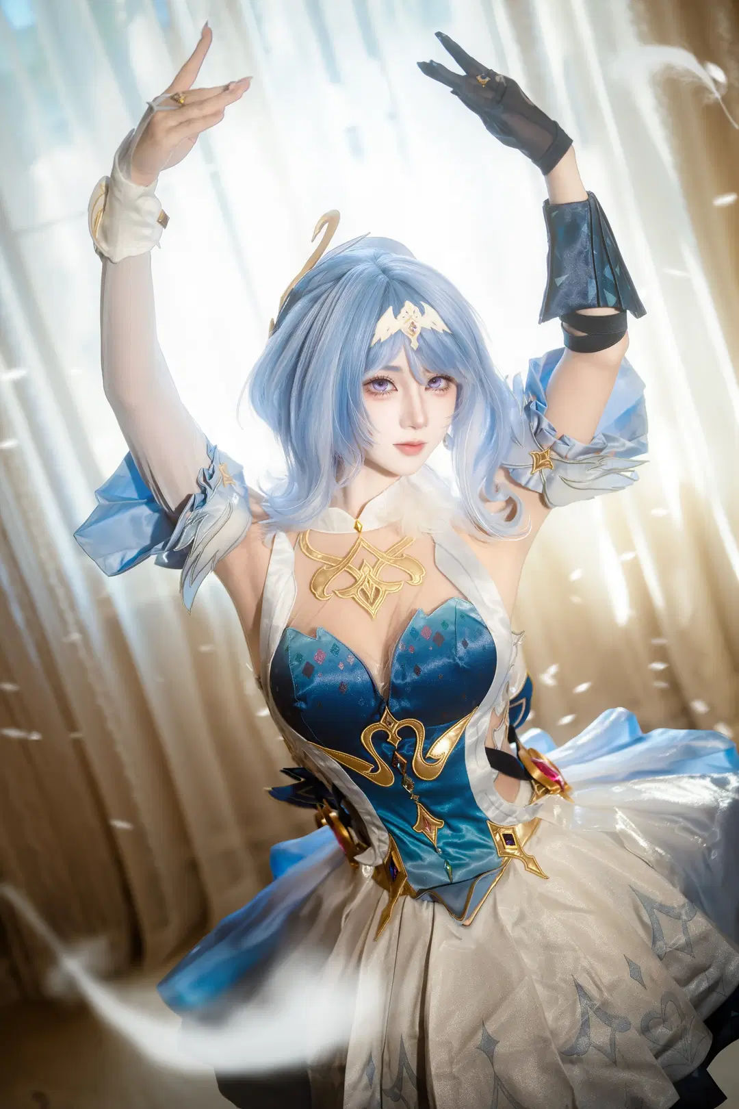 原神, 蓝发少女, 原神二创, 奥黛塔cos, 梦幻羽毛