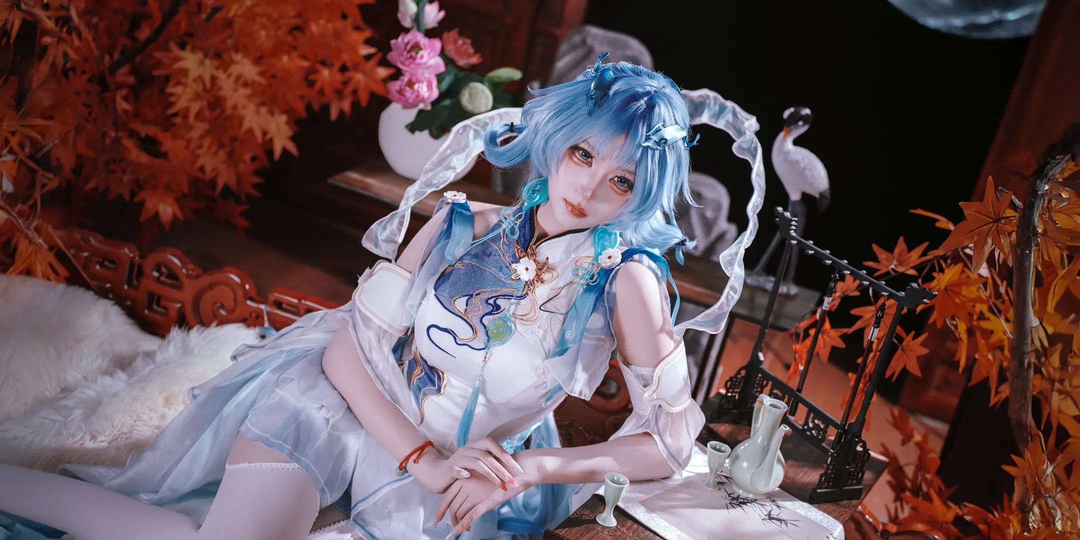 【清宵コスプレ】『鳴潮』中国風の赤紅の紅葉に佇むクールな少女 - 鱼遇雨欲与雨语 - 7枚目