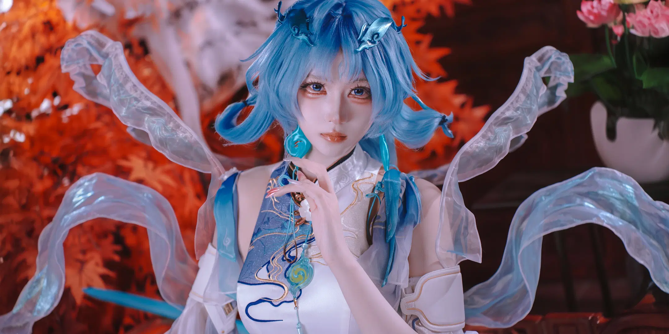 【清宵コスプレ】『鳴潮』中国風の赤紅の紅葉に佇むクールな少女 - 鱼遇雨欲与雨语 - 9枚目