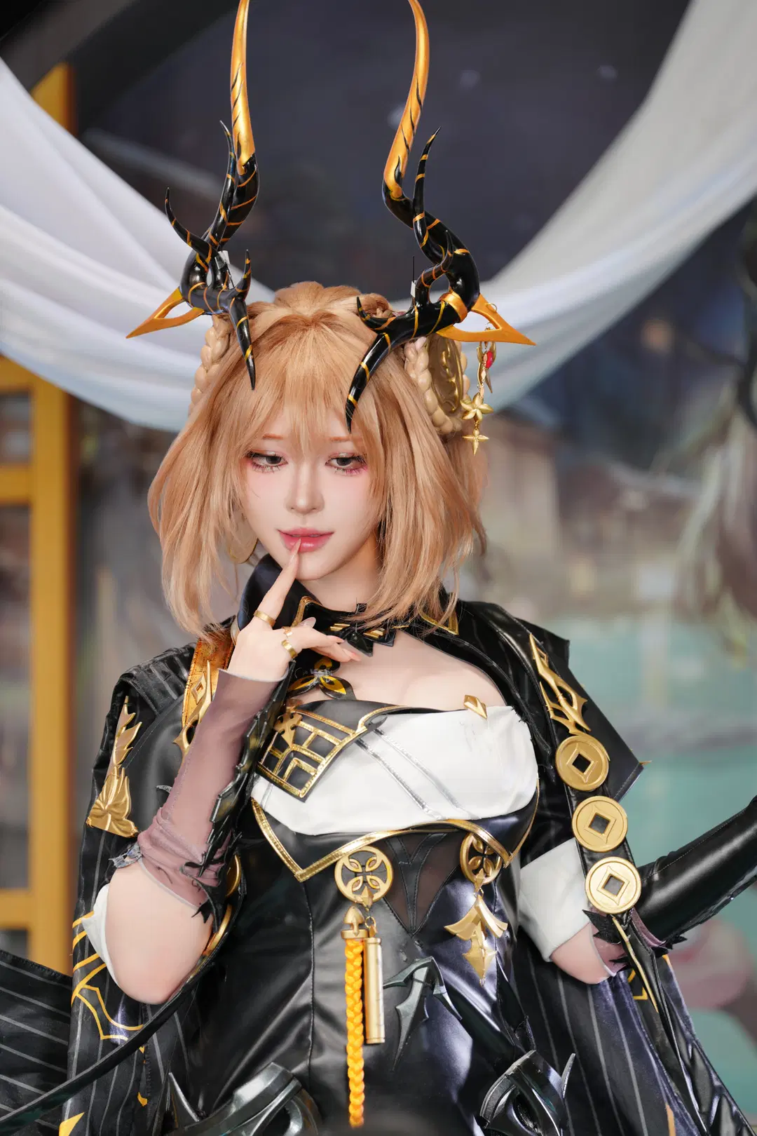 【止流cos】二重螺旋黑金造型漫展返图 - 奕宁 - 第3张