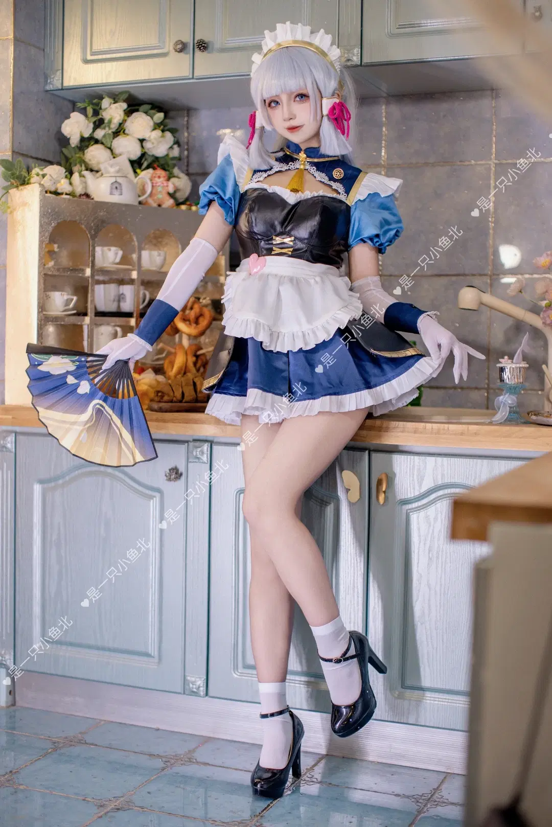 2D, Maid outfit, Kamisato Ayaka cosplay, Cosplay photoshoot, Kitchen photography