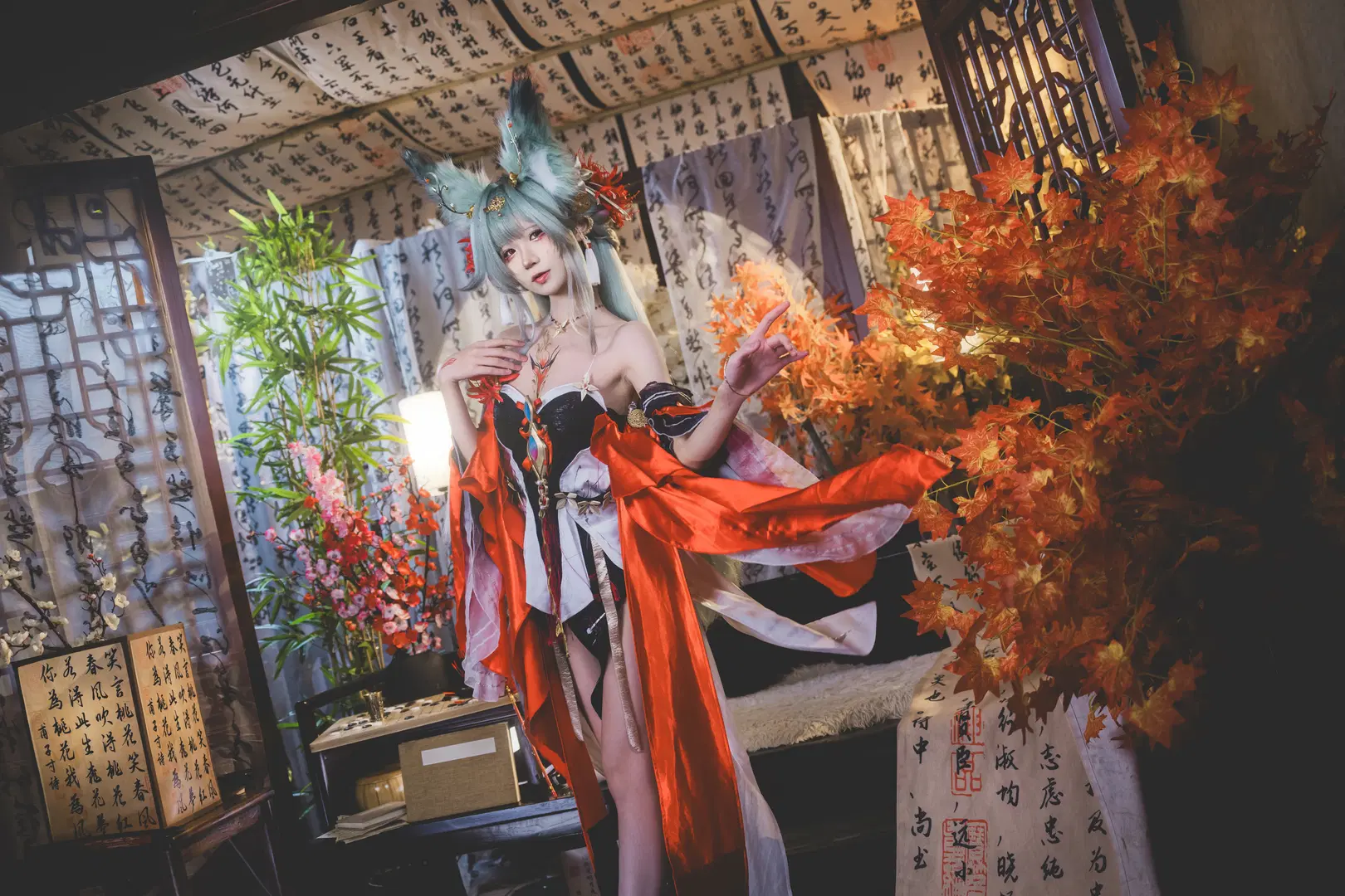 [Phrolova cosplay] Wuthering Waves Hsin: Exquisite Chess Moves in a Crimson Maple Courtyard by Takyi柒月 - Image 3