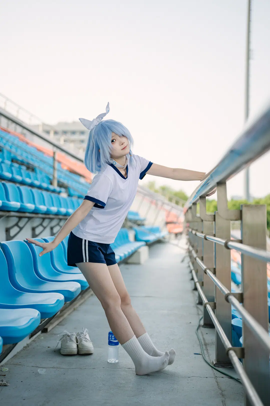 【阿罗娜cos】体育场的蓝白夏日，体操服日常记录 - Takyi柒月 - 第2张