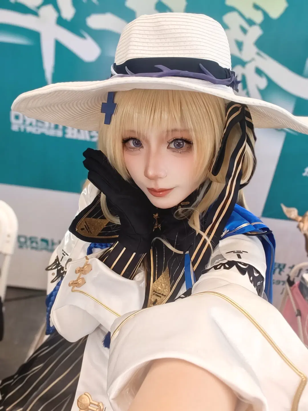 Wuthering Waves cosplay Convention photos: On-site details of glossy fabrics and straw hat styling by 小空 豫痛组 - Image 2