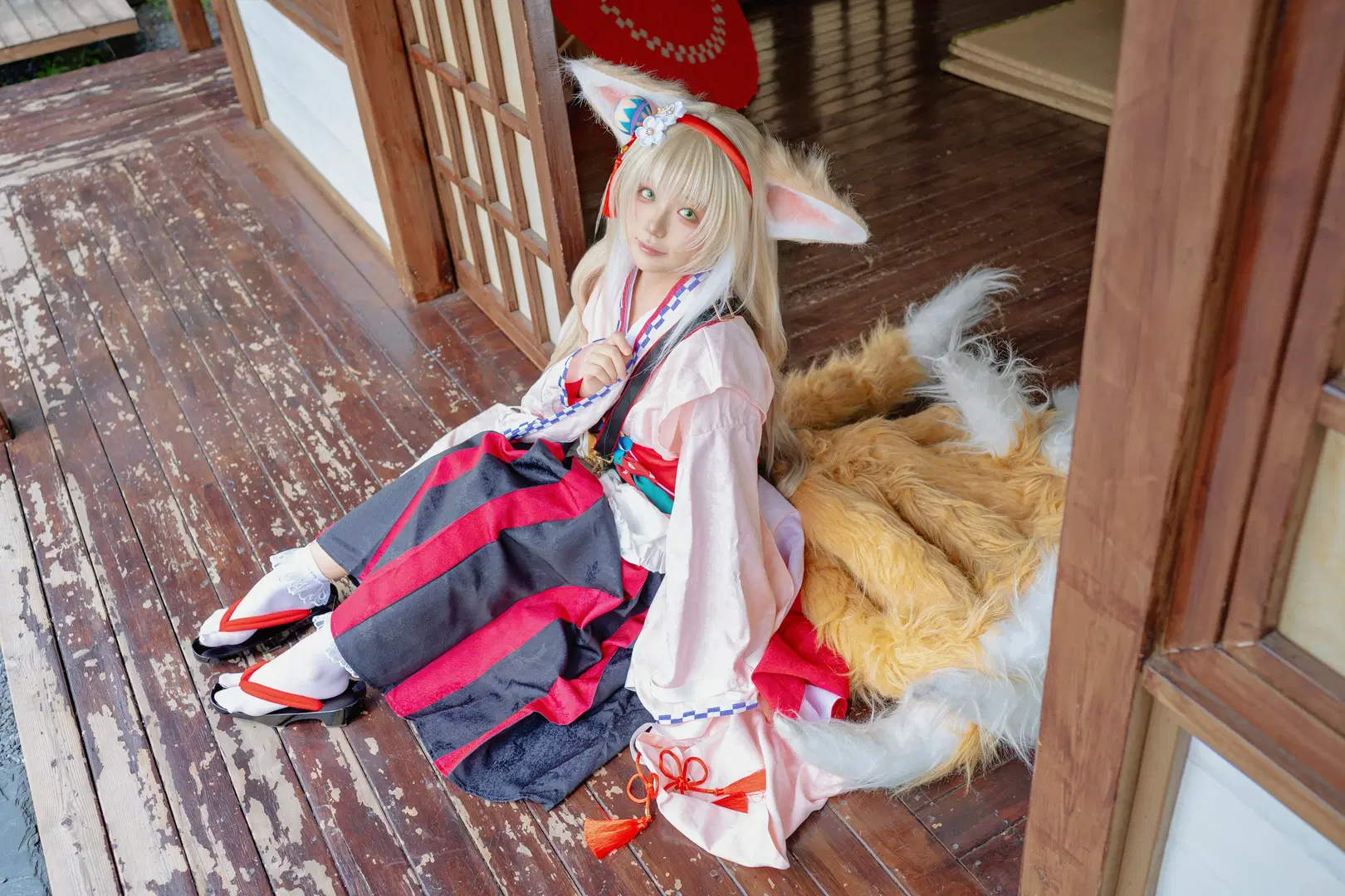 【铃兰cos】明日方舟的复古和风与毛绒大尾巴 - 面包 - 第2张
