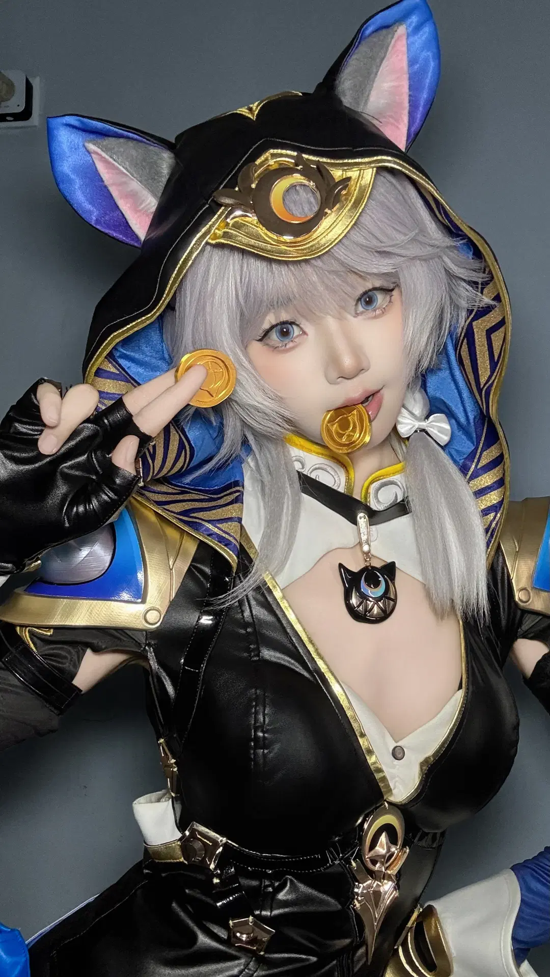 赛飞儿cos, 崩坏星穹铁道, 游戏cosplay, 皮衣造型, 猫耳兜帽