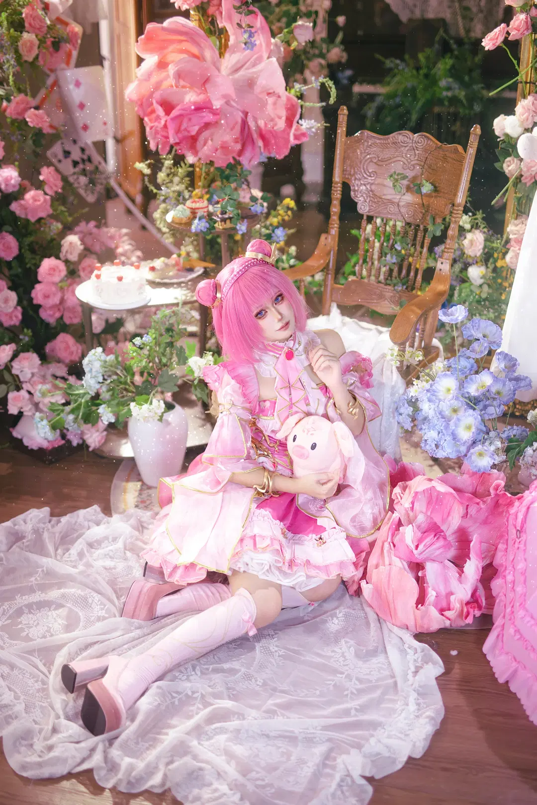 [Chen Ying'er cosplay] Throne of Seal Pink Demon Hunters Posing Reference by 玉山铃 - Image 4