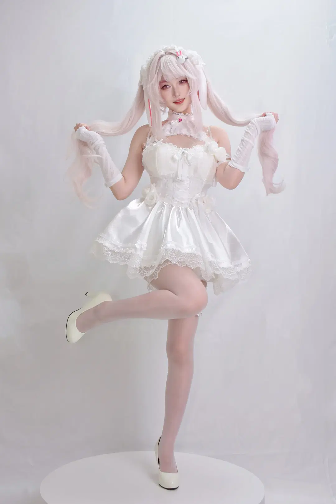 【アリス コスプレ】勝利の女神：NIKKE おとぎ話の幻想、ピュアホワイトのうさ耳ドレス - 星之呱呱🐈 - 3枚目