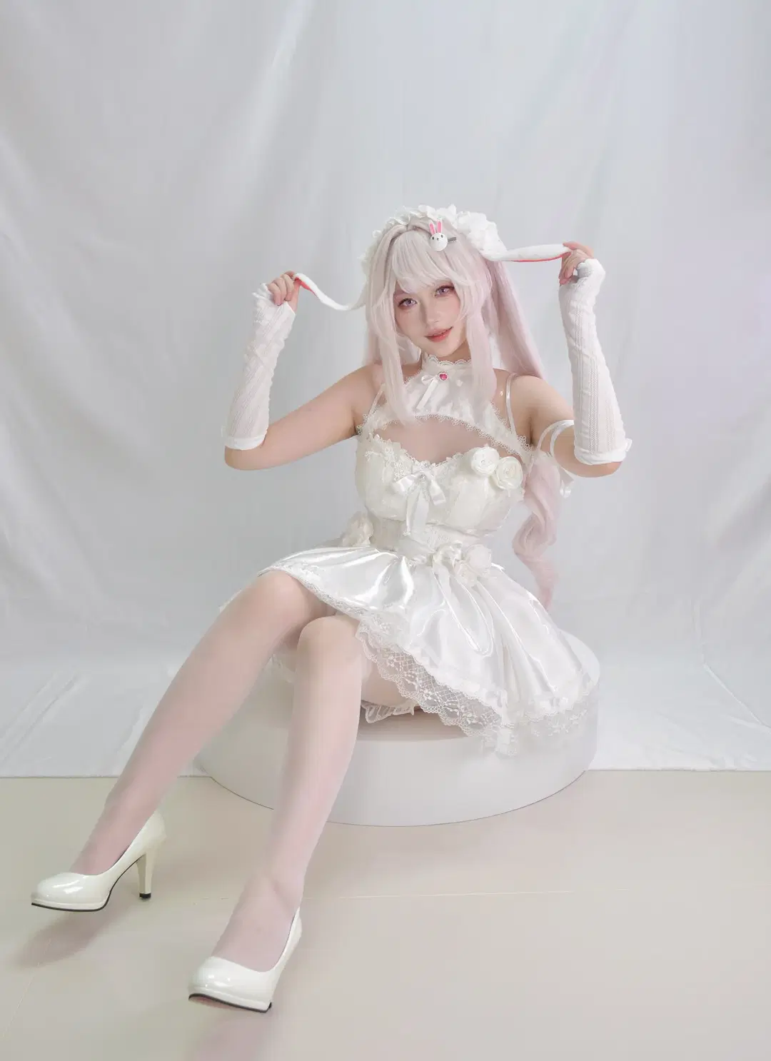 【アリス コスプレ】勝利の女神：NIKKE おとぎ話の幻想、ピュアホワイトのうさ耳ドレス - 星之呱呱🐈 - 4枚目