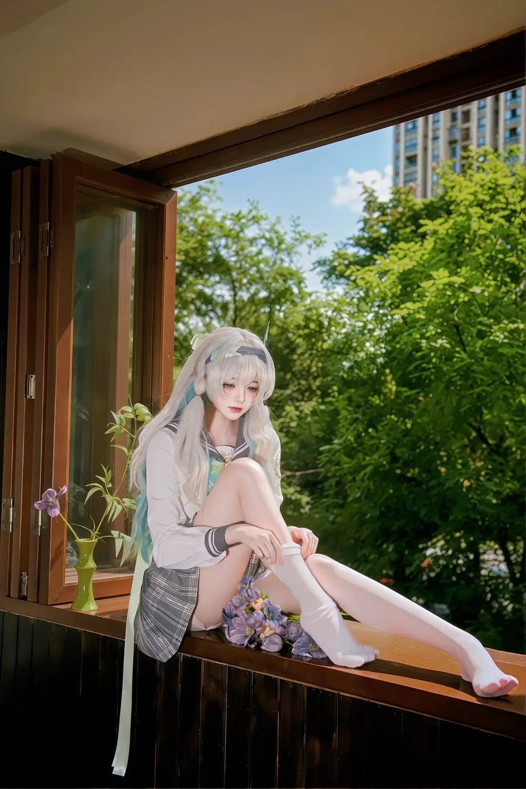 【流萤cos】崩坏星穹铁道春日窗台，白丝与花的浪漫邂逅 - 拉菲META - 第2张