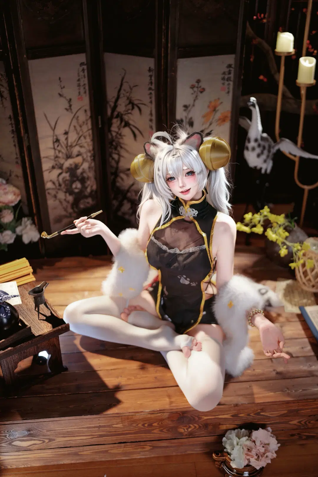 【白虎娘rikocos】古风木屋内慵懒迷人的兽娘 - 拉菲META - 第2张