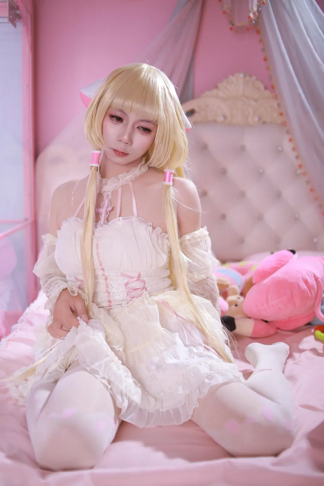 ちぃコスプレ 心を持たないアンドロイド、ピンクのクレーンゲーム前での微睡みと待ち合わせ - 邪恶的哥布林📷 - 2枚目