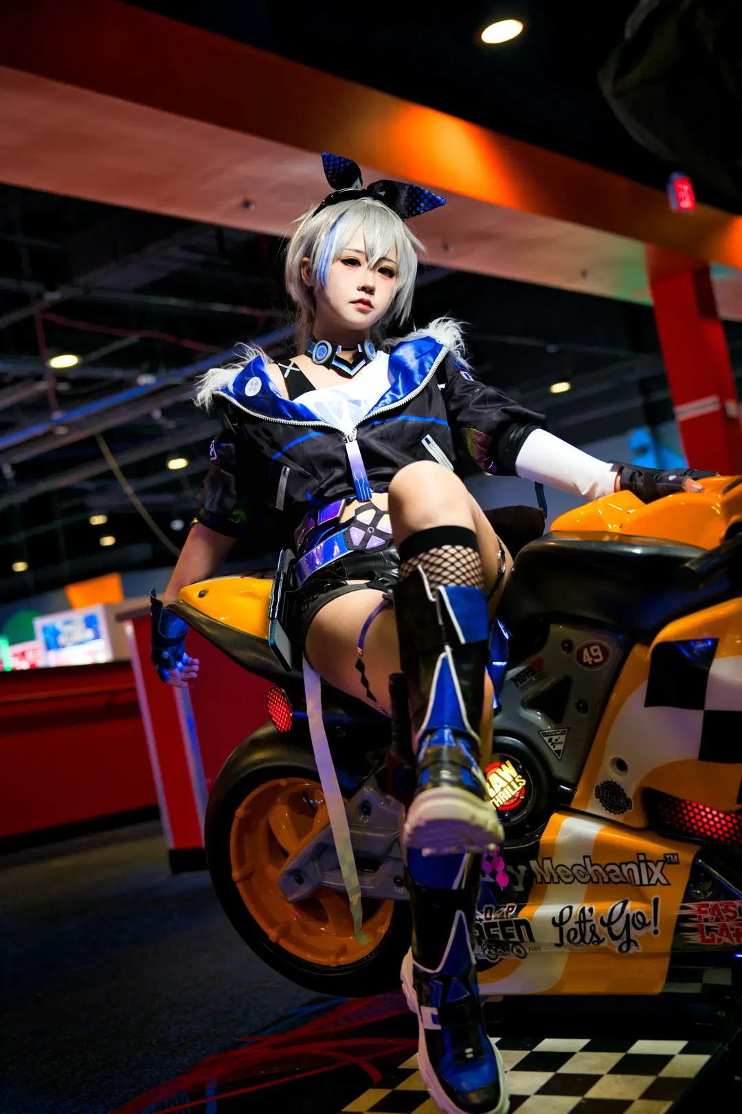 [Silver Wolf cosplay] Being the Coolest Hacker in the Arcade