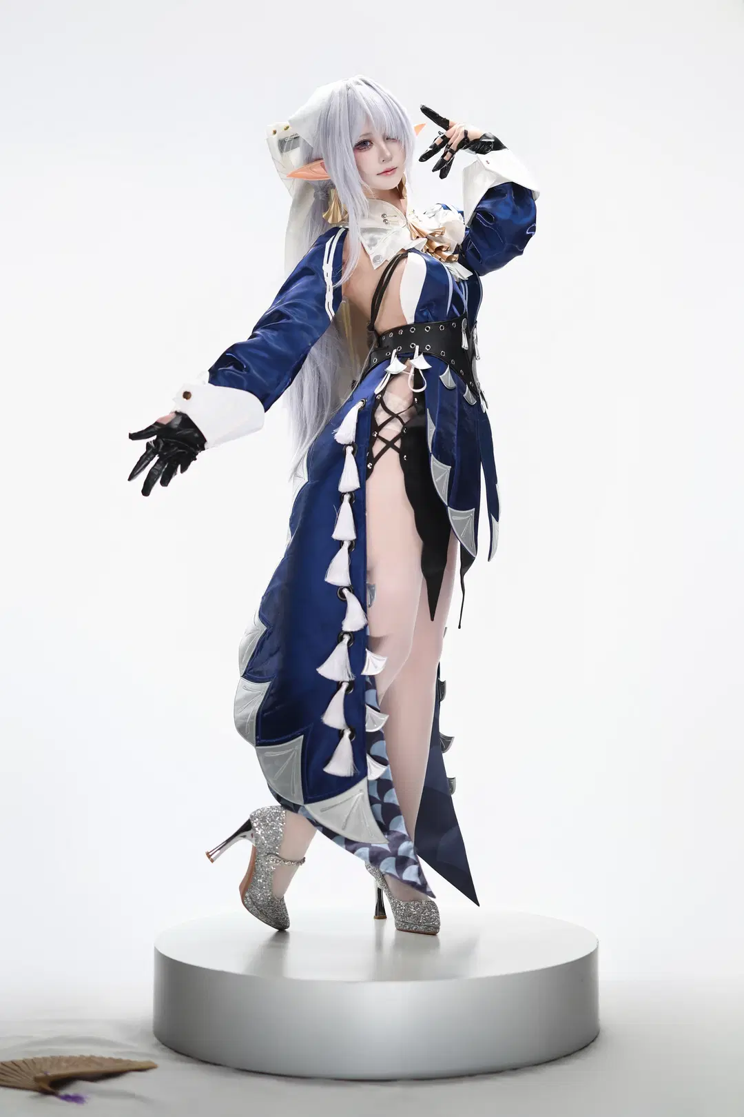 Zenless Zone Zero, Elf ears, Velina cosplay, Folding fan, High-slit long dress