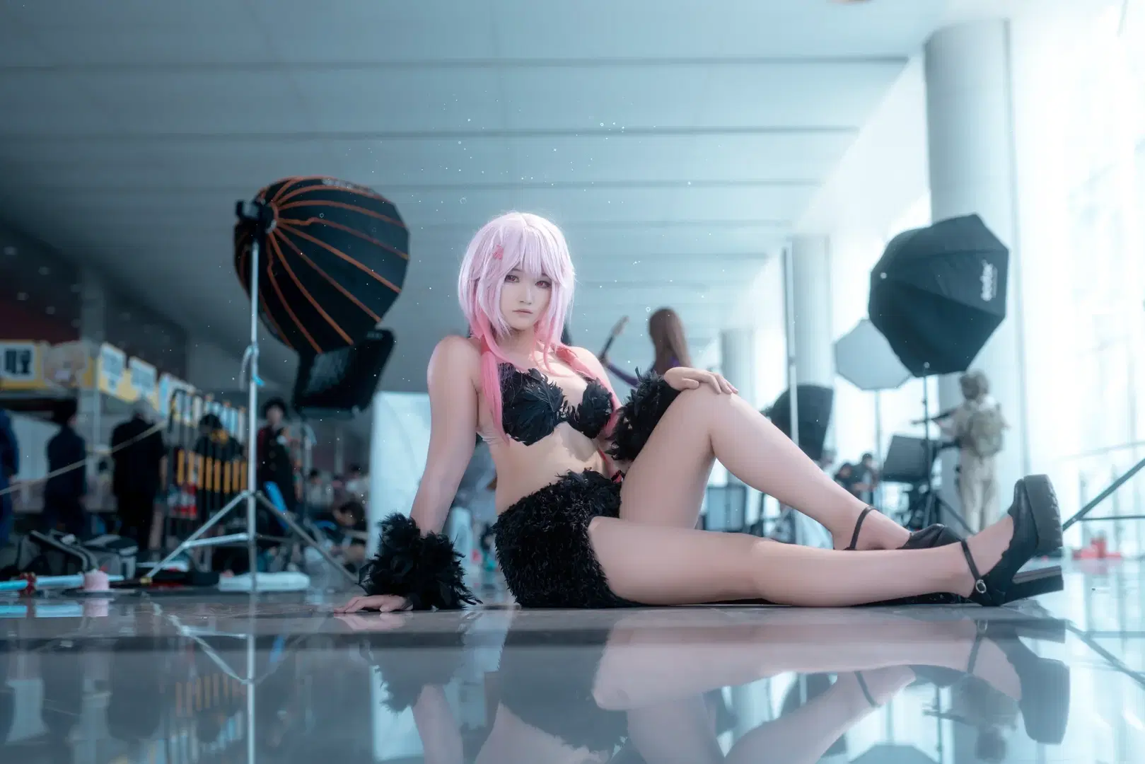 [Yuzuriha Inori cosplay] Crown of Thorns from Guilty Crown: Dashing Cool Meets Alluring Charm at the Anime Expo by mile7758 - Image 9