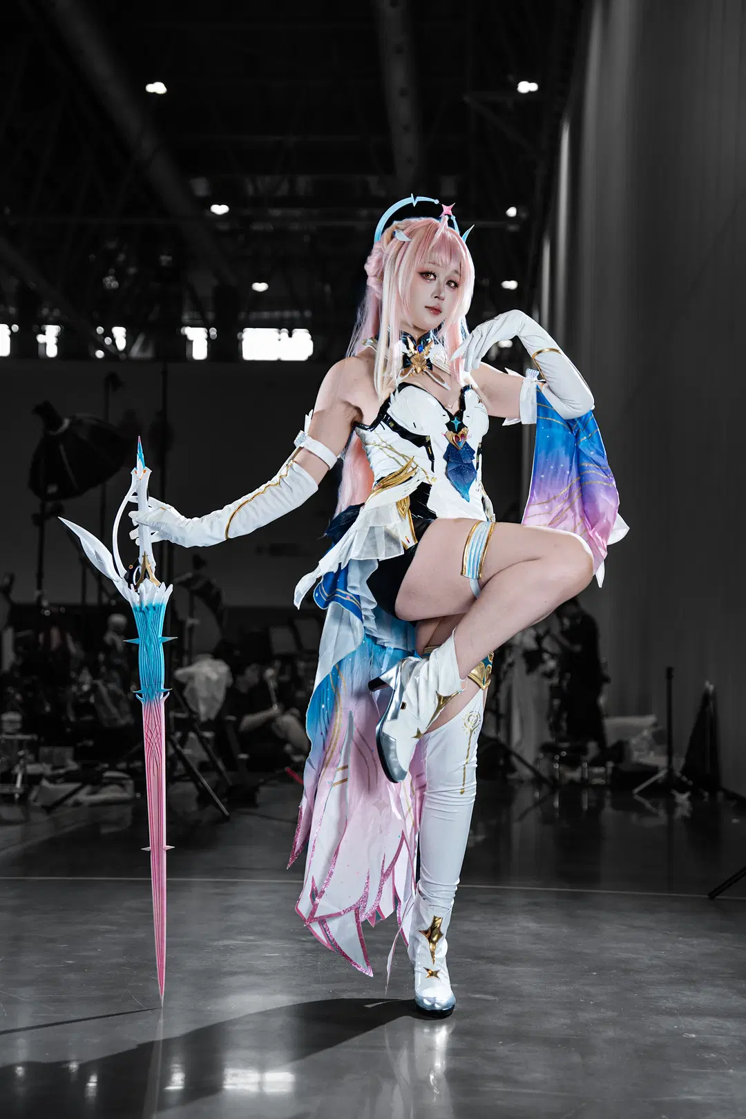 鸣潮, cosplay, 爱弥斯cos, 漫展场照, 场照返图