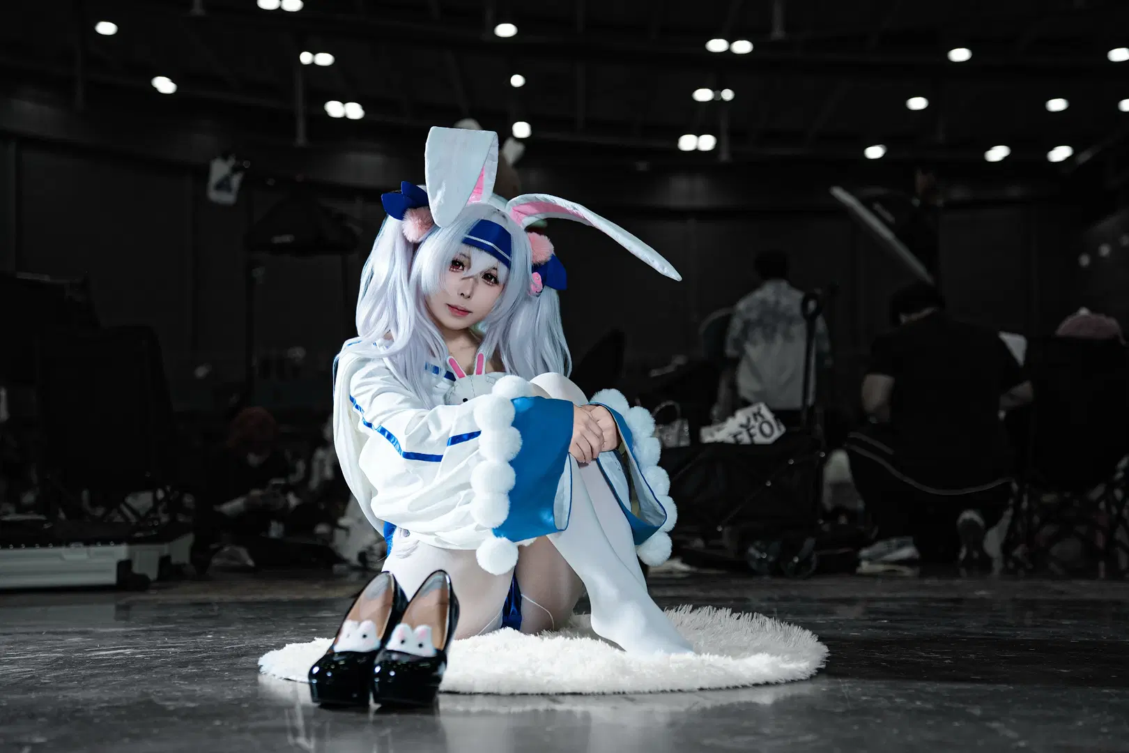 【ラフィーII コスプレ】『アズールレーン』バニーガール、赤ワインを携えたイベント写真 - 硫酸铅沉淀（想拍正片版 - 9枚目