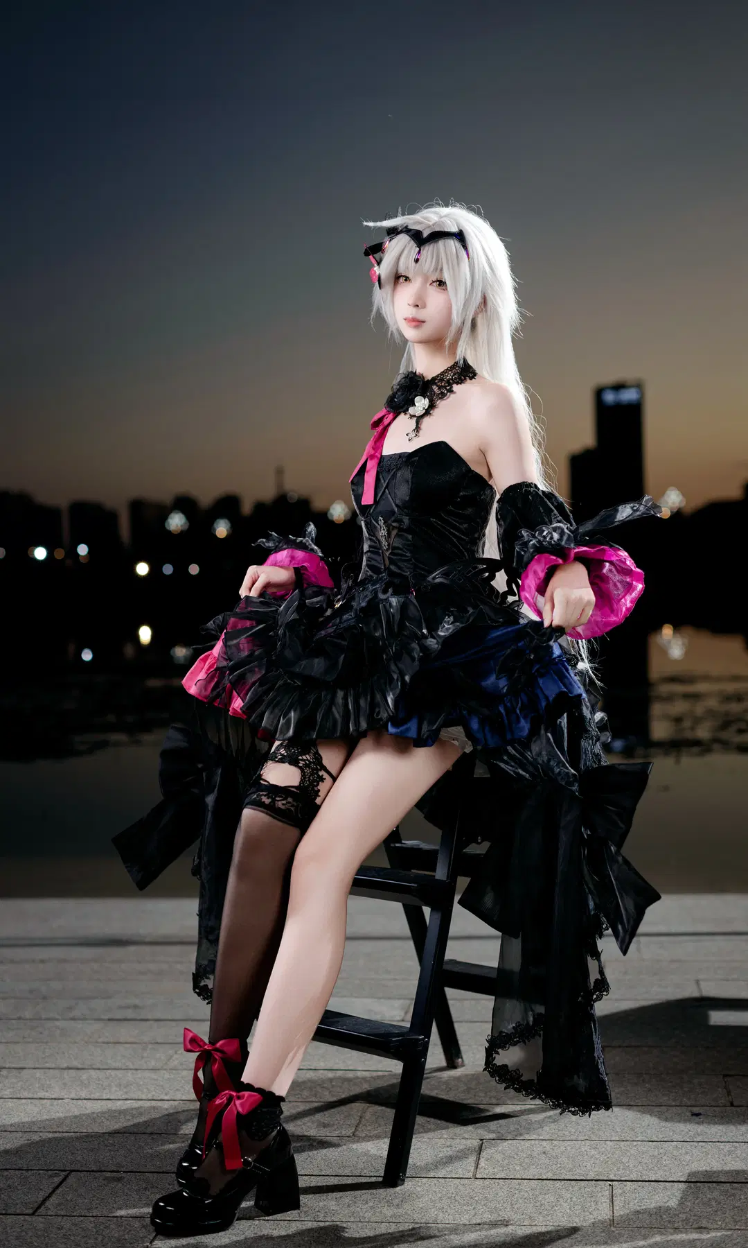 【Jeanne d'Arc (Alter) cosplay】Fate/Grand Order 2026 New Year Gown: Chengdu World Line Anime Exhibition Photo Log by 欧卡司机罗师傅 - Image 6