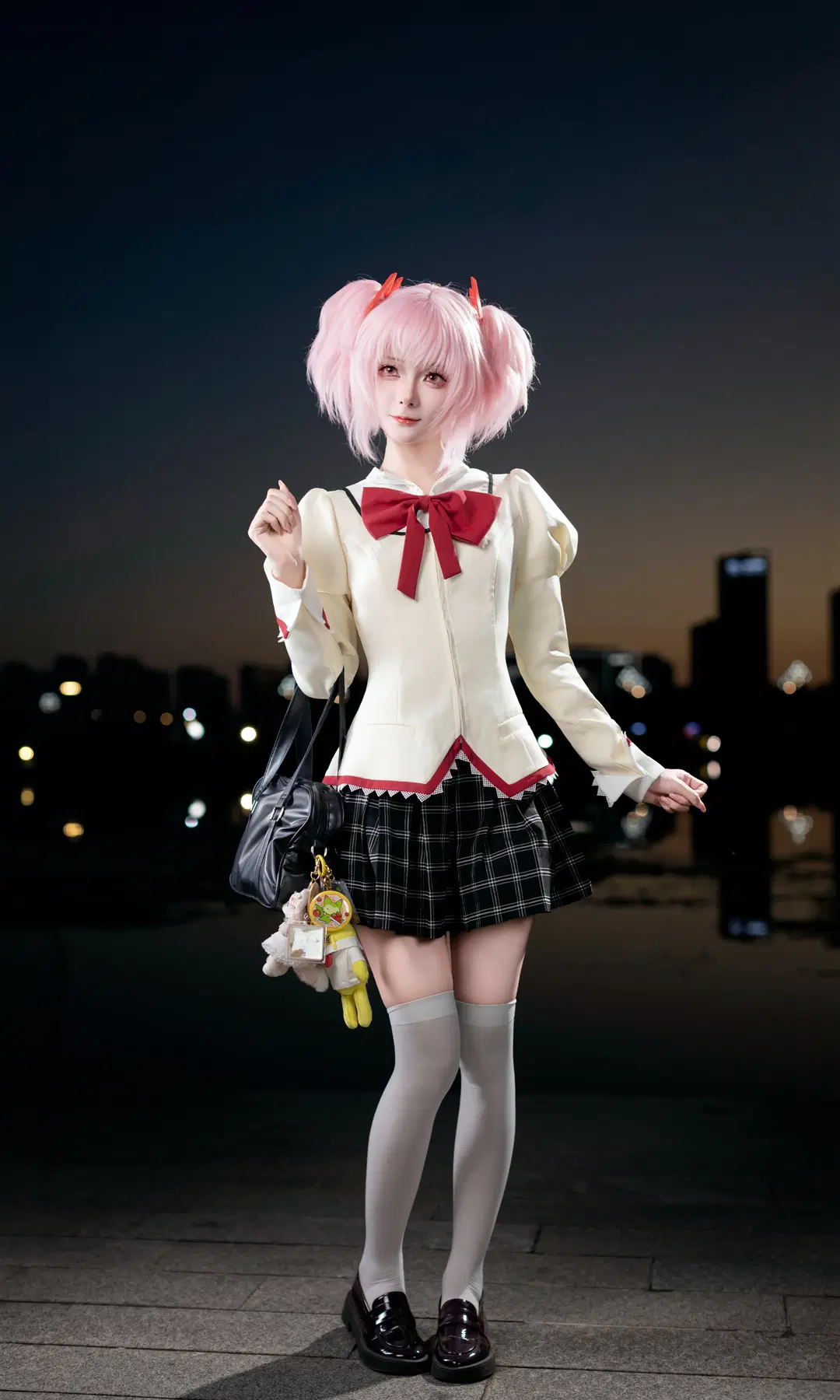 【鹿目まどか コスプレ】『魔法少女まどか☆マギカ』成都世界線アニメイベントの夜景イベント写真 - 欧卡司机罗师傅 - 2枚目