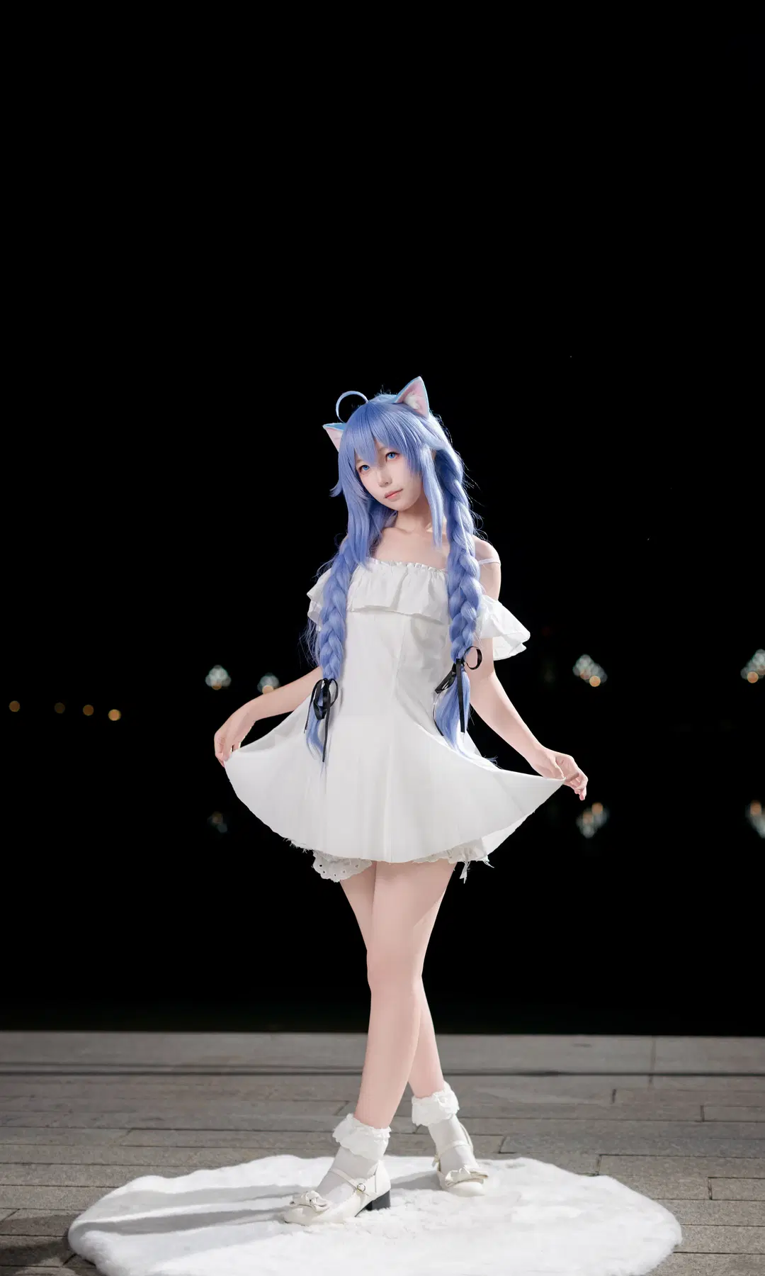 【Roxy cosplay】Mushoku Tensei: Jobless Reincarnation at Chengdu World Line Anime Exhibition: The Mage in a White dress with cat ears by 欧卡司机罗师傅 - Image 4