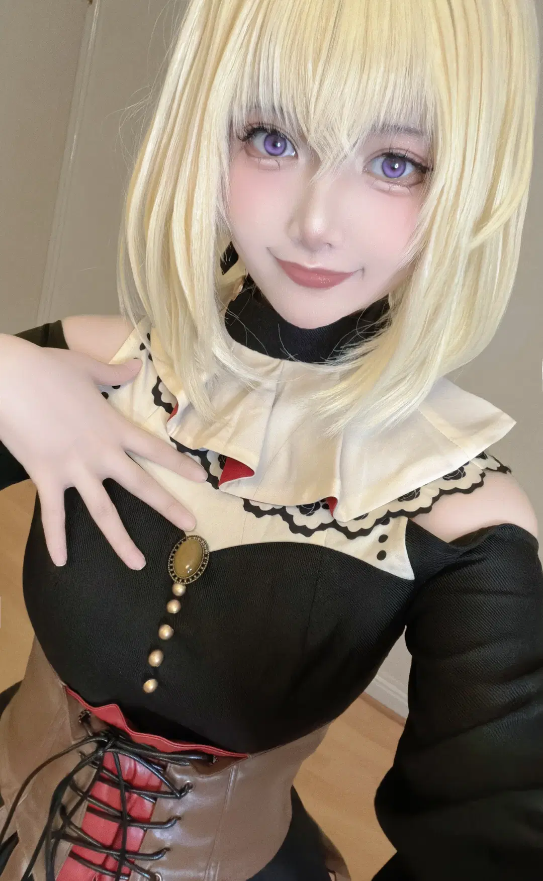 【三角初华cos】复古黑红洋装与束腰搭配记录 - 津岛小恶魔😈 - 第5张