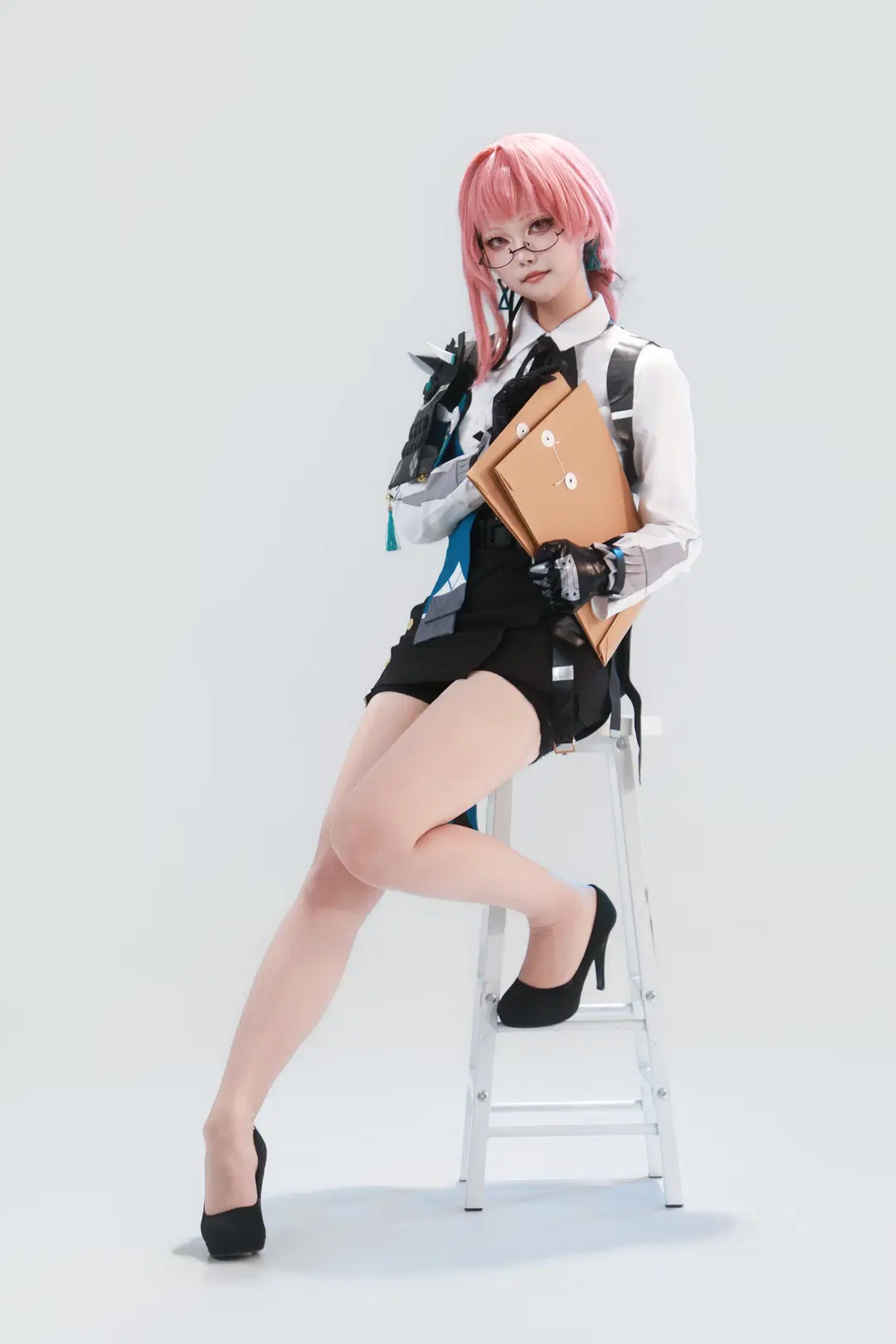 【月城柳cos】绝区零对空六课副课长的棚拍记录 - Little Z - 第6张