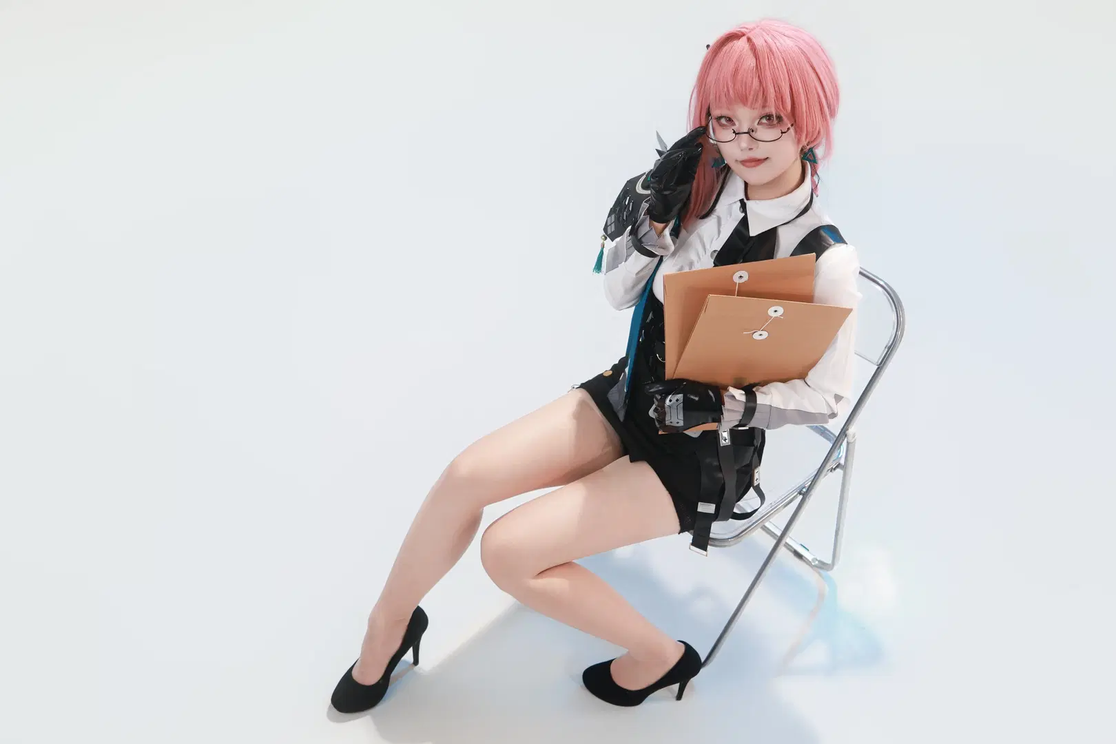 【月城柳cos】绝区零对空六课副课长的棚拍记录 - Little Z - 第7张