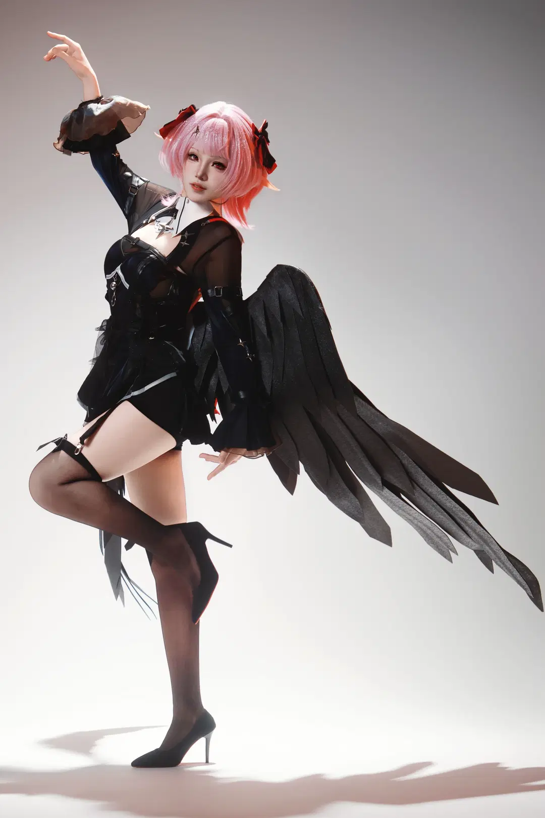 [Remielle cosplay] Shoot experience with Zenless Zone Zero's dark-style giant wings by Little Z - Image 3