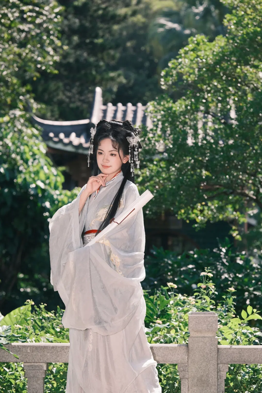 东莞园林里的清冷风战国袍，汉服拍照氛围感拉满 - MIAO - 第4张
