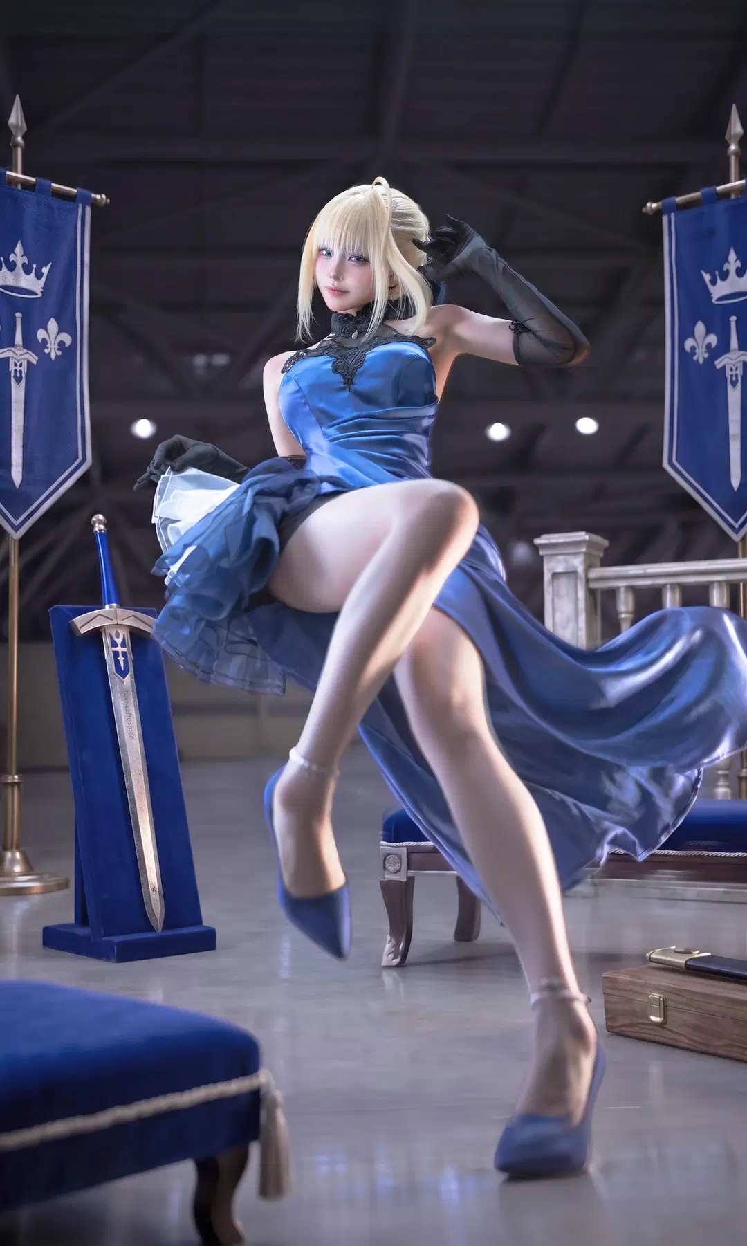 [Saber cosplay] Fate/Grand Order Formal Dress Photoshoot by 鹿渴泉toska - Image 2