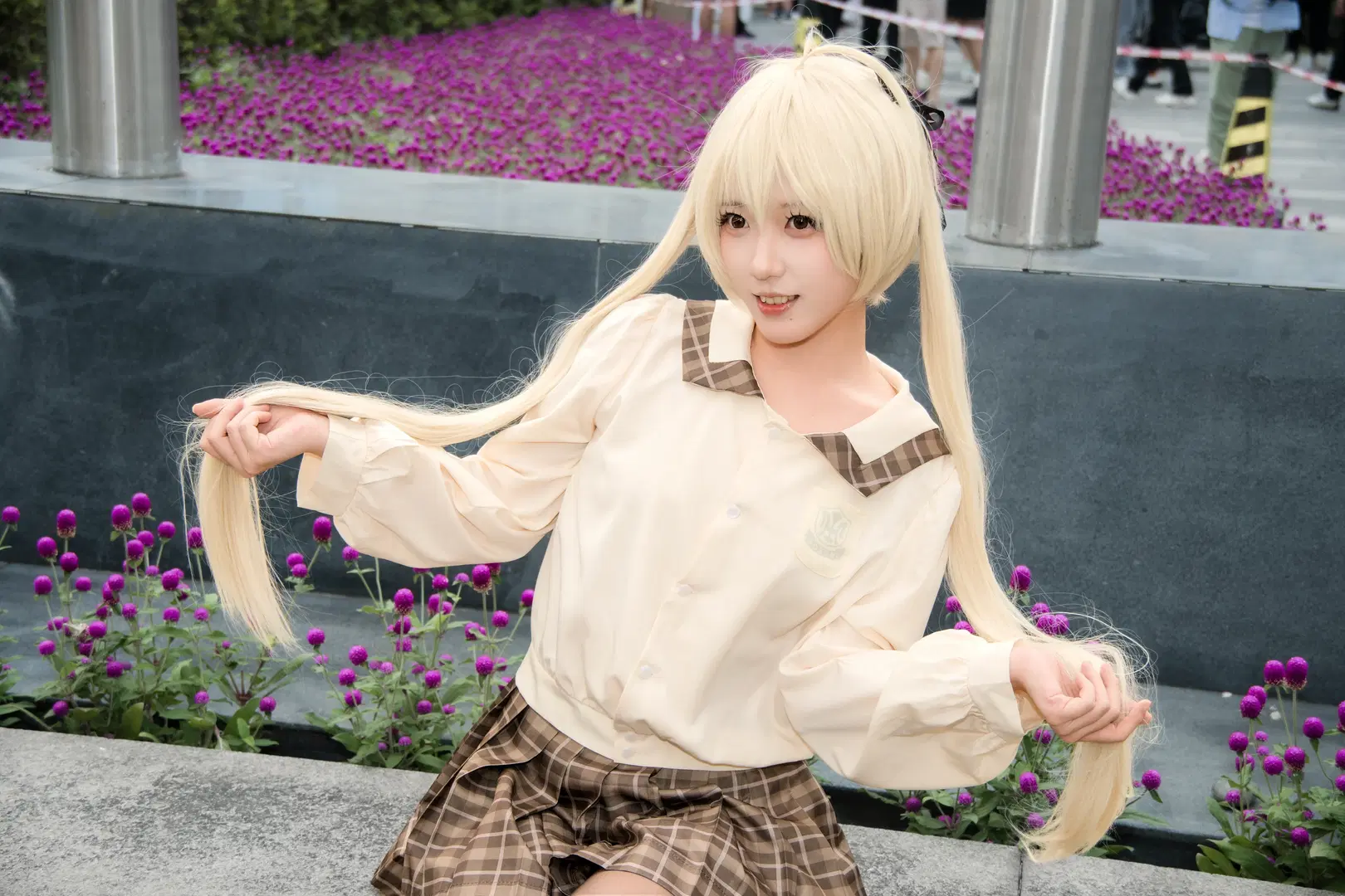 【穹妹cos】风吹过漫展，棕色格纹校服的秋日漫展返图 - -祈郁KiYui- - 第5张