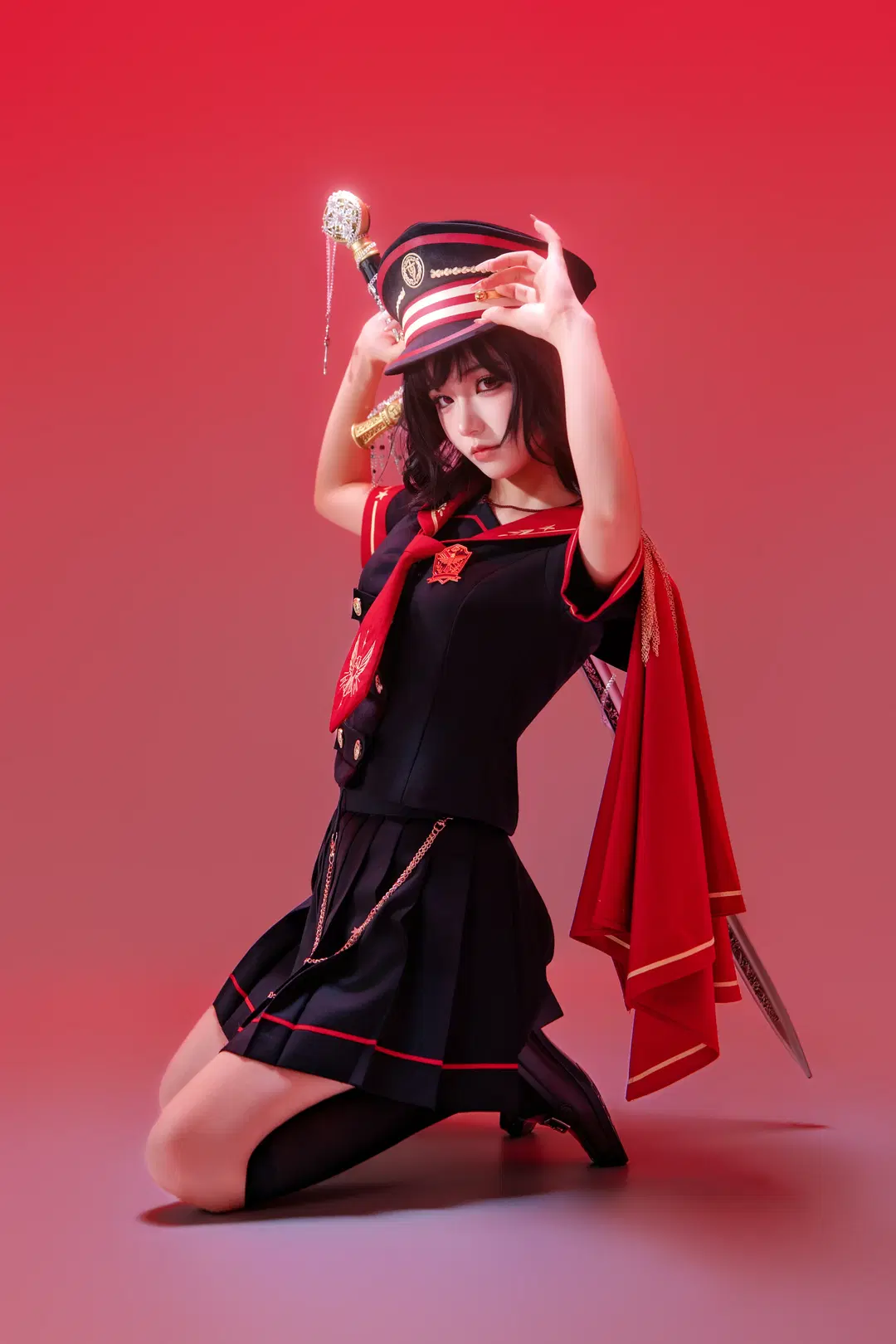 黒赤軍服風制服と大剣のスタジオ撮影、凛々しく美しい少女暴君の9枚組 - 海海📸 - 8枚目
