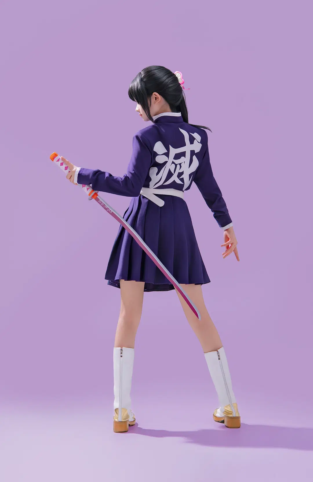 香奈乎cos 紫制服与白披风的动作参考 - 海海📸 - 第12张