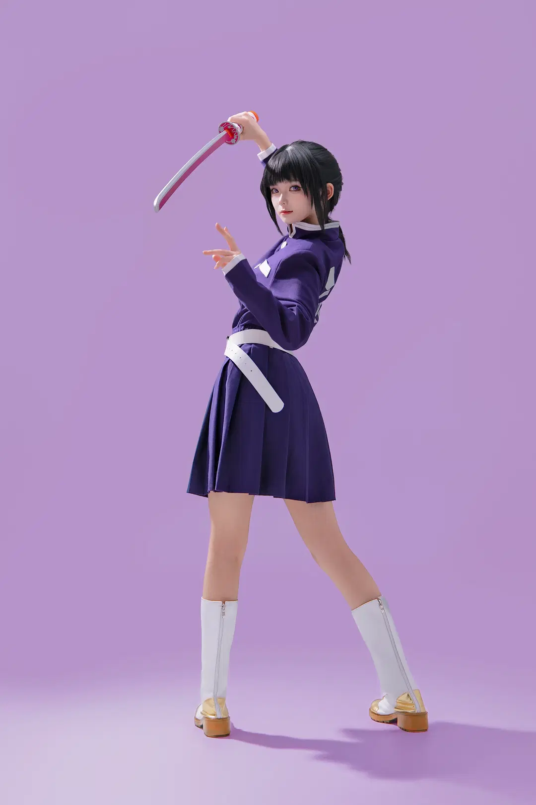 香奈乎cos 紫制服与白披风的动作参考 - 海海📸 - 第13张