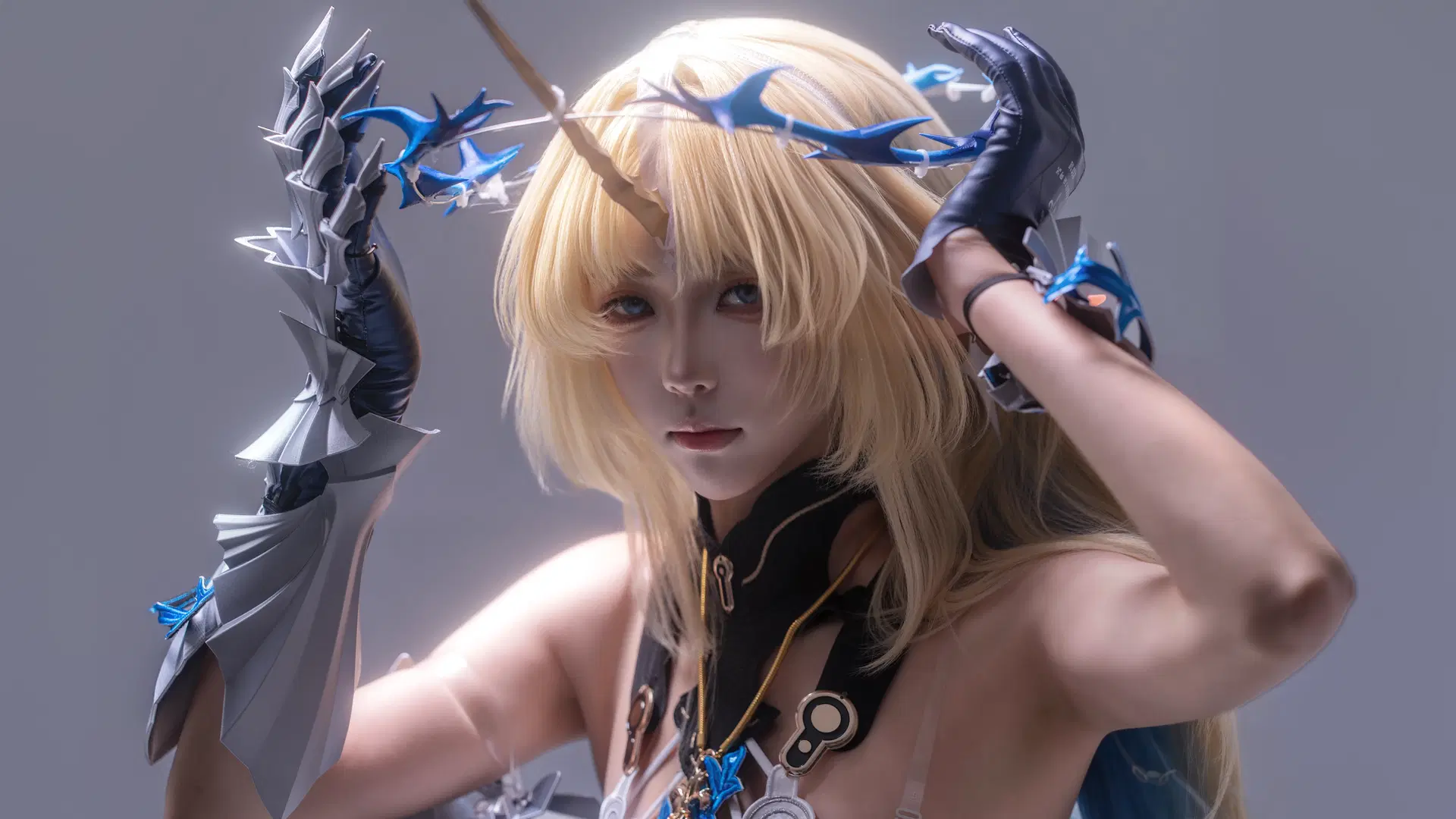 【フルールドリス コスプレ】『鳴潮』ポーズ参考：青黒のグラデーションと巨大な幻の剣の衝突 - 海海📸 - 13枚目