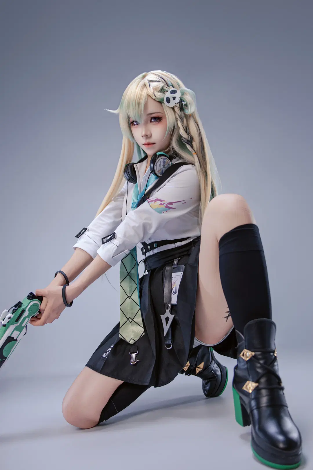 [Lynae cosplay] Wuthering Waves: Sci-Fi Campus Over-the-knee socks outfit and 9-Grid Cosplay photo poses Share by 海海📸 - Image 5