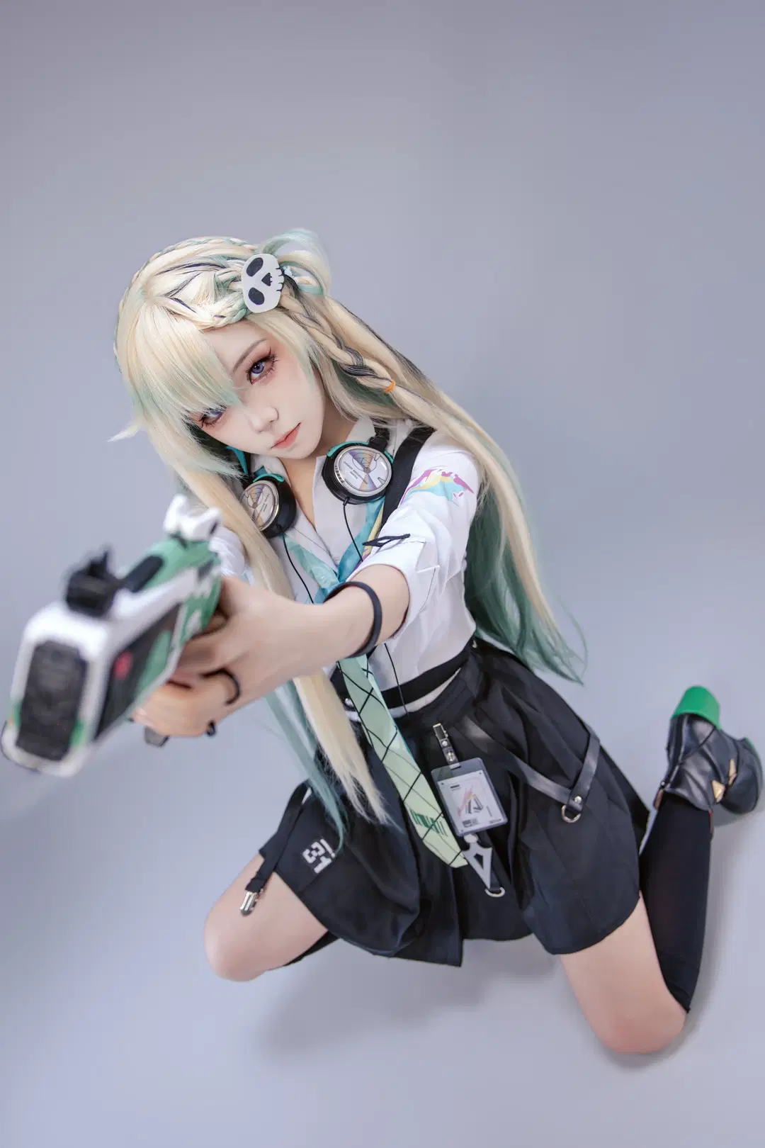 [Lynae cosplay] Wuthering Waves: Sci-Fi Campus Over-the-knee socks outfit and 9-Grid Cosplay photo poses Share by 海海📸 - Image 9