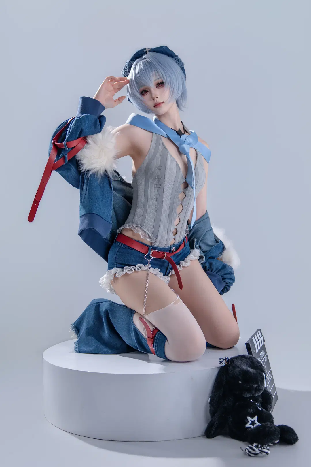 【綾波レイコスプレ】『新世紀エヴァンゲリオン』ロック風カチンコ撮影スナップ - 海海📸 - 4枚目