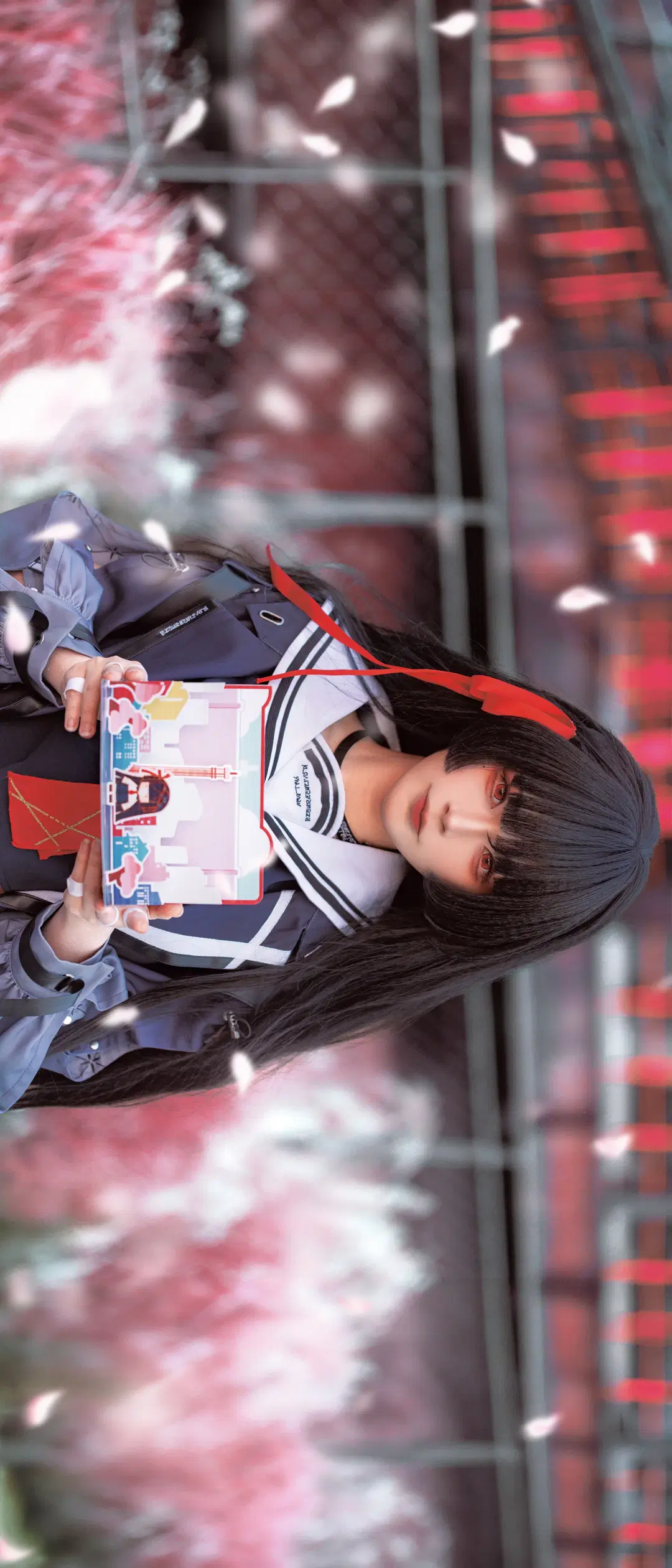 【千咲 コスプレ】『鳴潮』千咲セーラー服スタイルの桜の屋外ロケーション撮影 - 红夹竹桃 - 2枚目