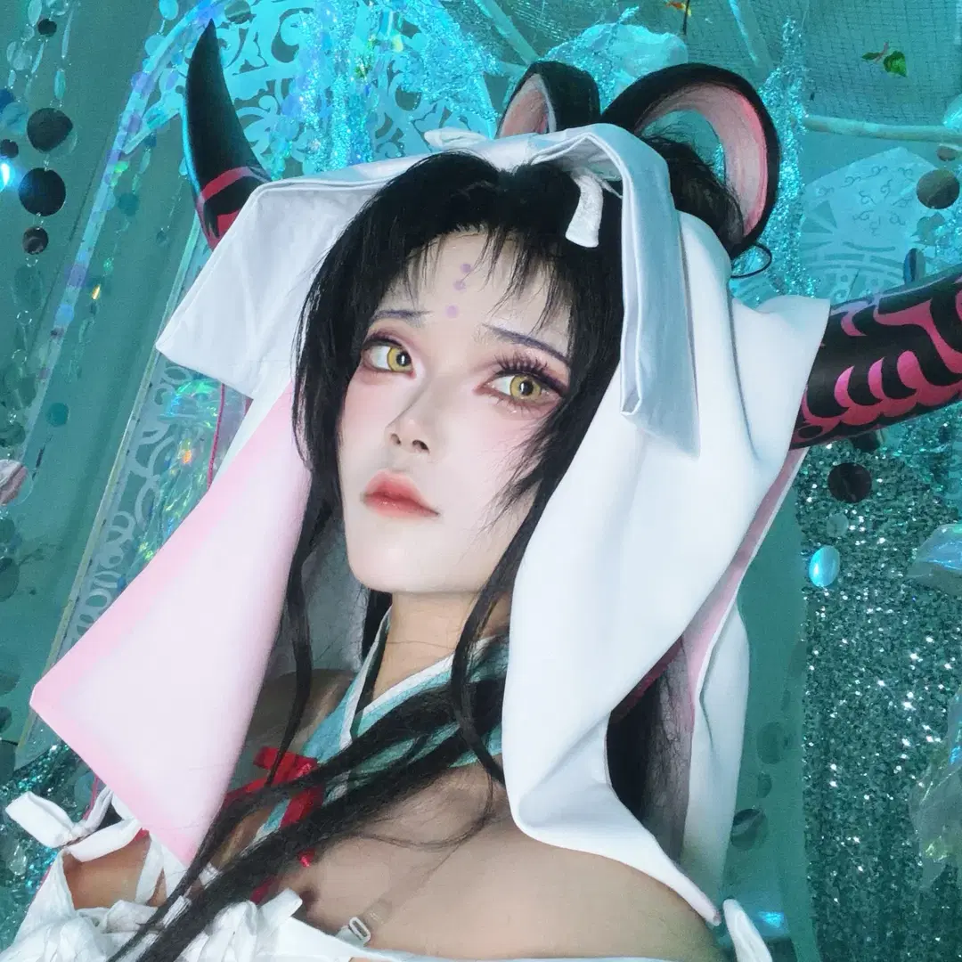 [Sesshouin Kiara cosplay] The Hardest Outfit to Wear in the Fate series: Completely Immobilized and Can Only Squirm