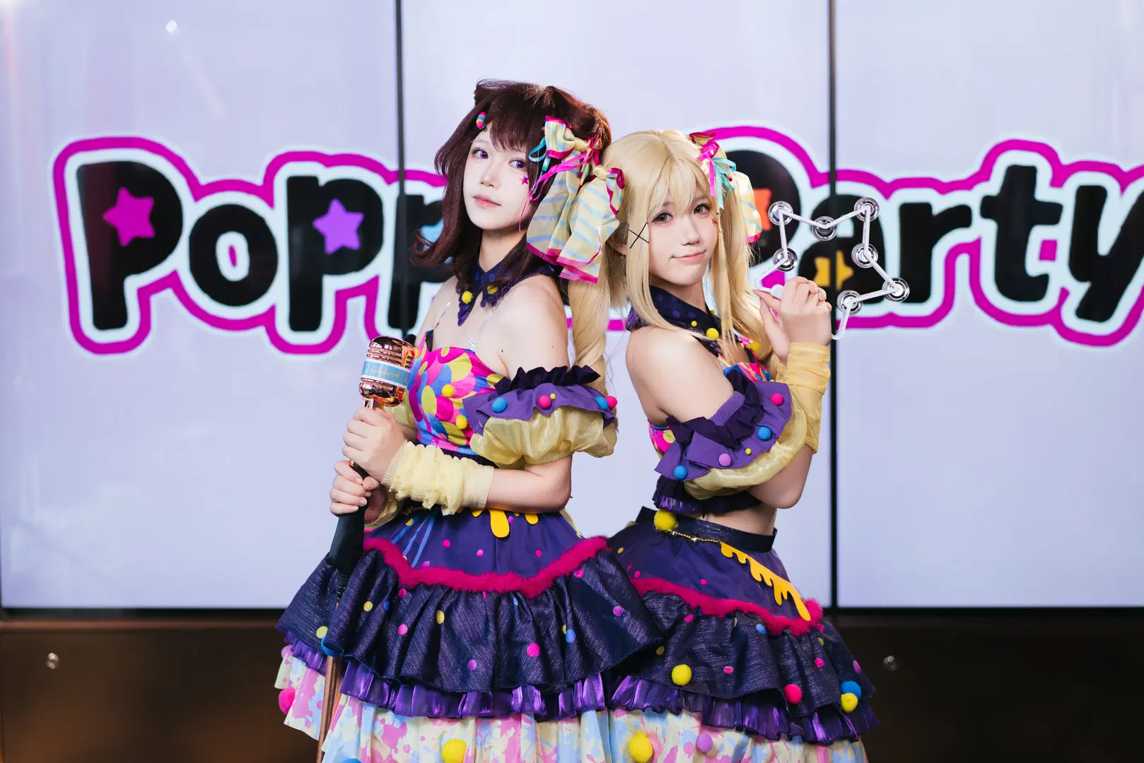 【户山香澄cos】市谷有咲和香澄的BanG Dream!打歌服舞台 - Kuzi - 第2张