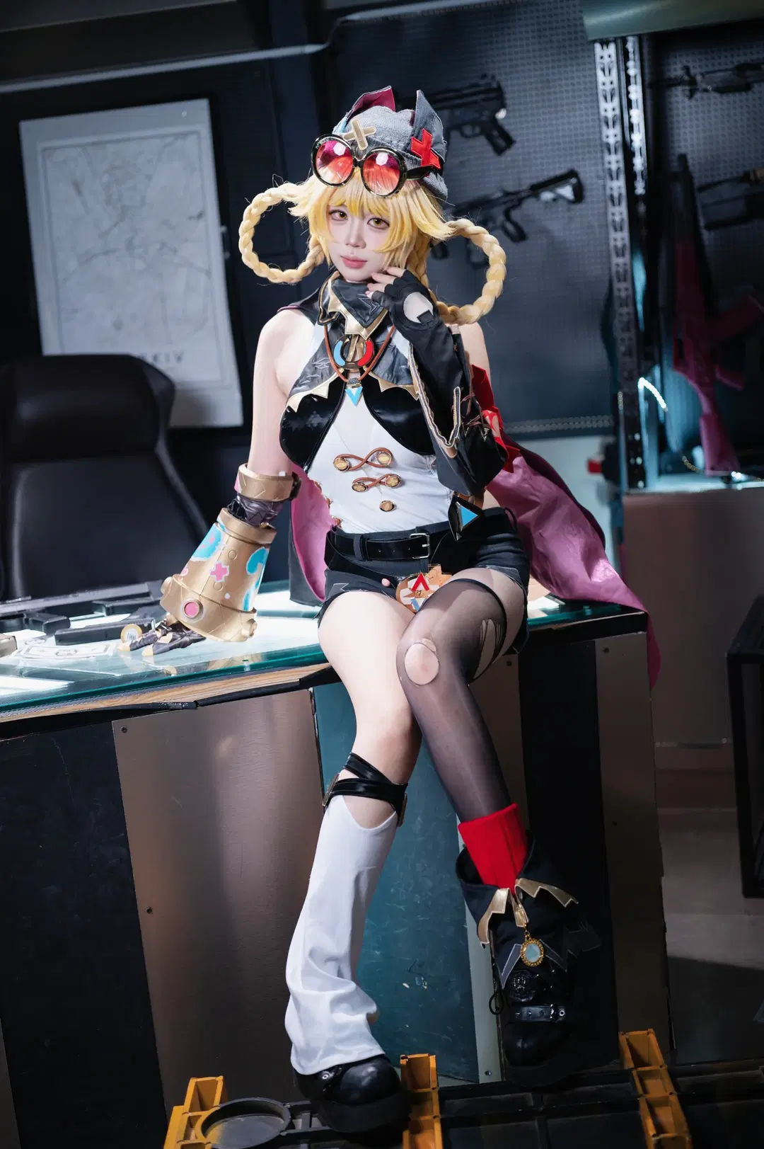 Genshin Impact, Stockings cosplay, Jahoda cosplay, Bounty hunter, Curatorium of Secrets